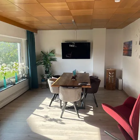 Appartement Stilvolle 90qm Mit Wintergarten