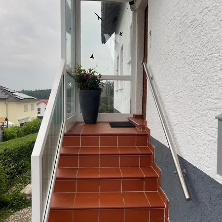 Stilvolle 90qm Mit Wintergarten Appartement *