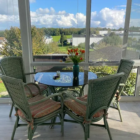 Stilvolle 90qm Mit Wintergarten *