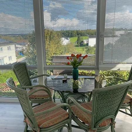 Lejlighed Stilvolle 90qm Mit Wintergarten Hungen