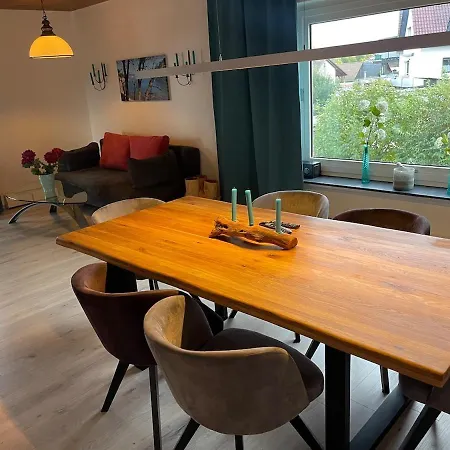 Stilvolle 90qm Mit Wintergarten * Hungen