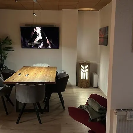 Appartement Stilvolle 90qm Mit Wintergarten