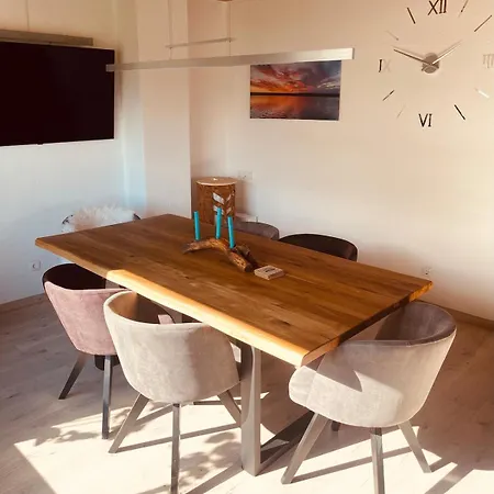 Stilvolle 90qm Mit Wintergarten *