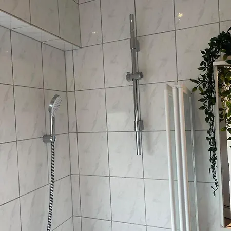 Stilvolle 90qm Mit Wintergarten Hungen