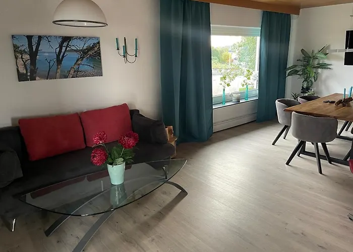 Apartment Stilvolle 90qm Mit Wintergarten *